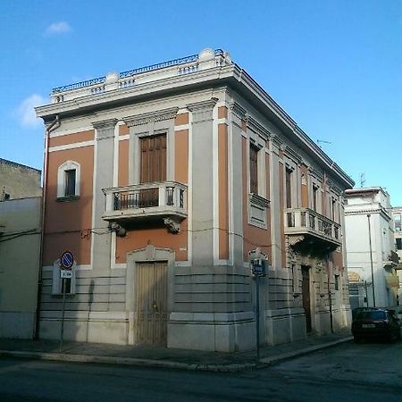 Palazzo Don Ruggiero Hotel San Ferdinando di Puglia Eksteriør billede