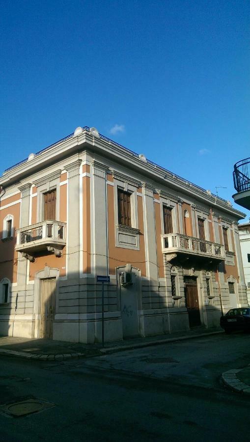 Palazzo Don Ruggiero Hotel San Ferdinando di Puglia Eksteriør billede