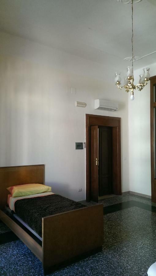 Palazzo Don Ruggiero Hotel San Ferdinando di Puglia Eksteriør billede